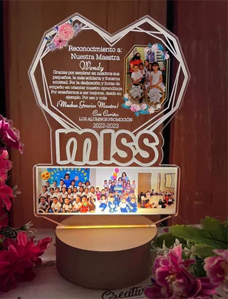 Lámpara LED Reconocimiento para miss · Fotografía 3